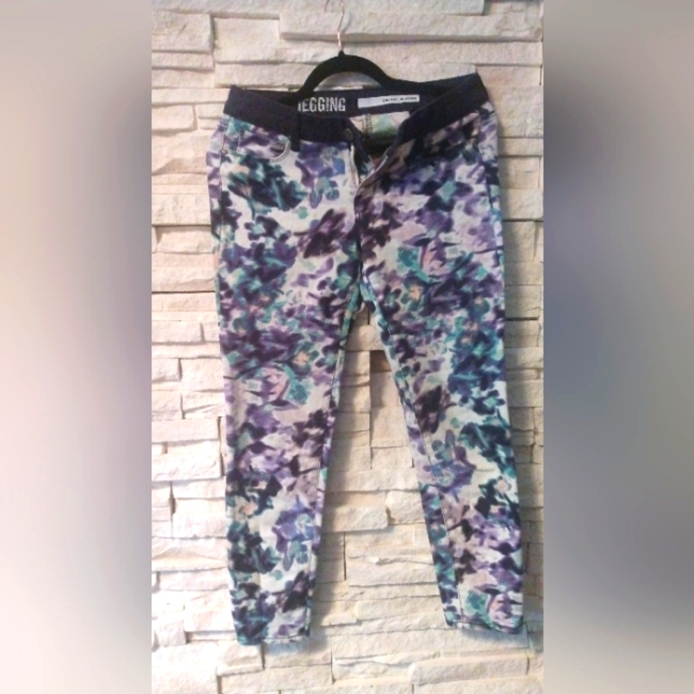 DKNY Jeans